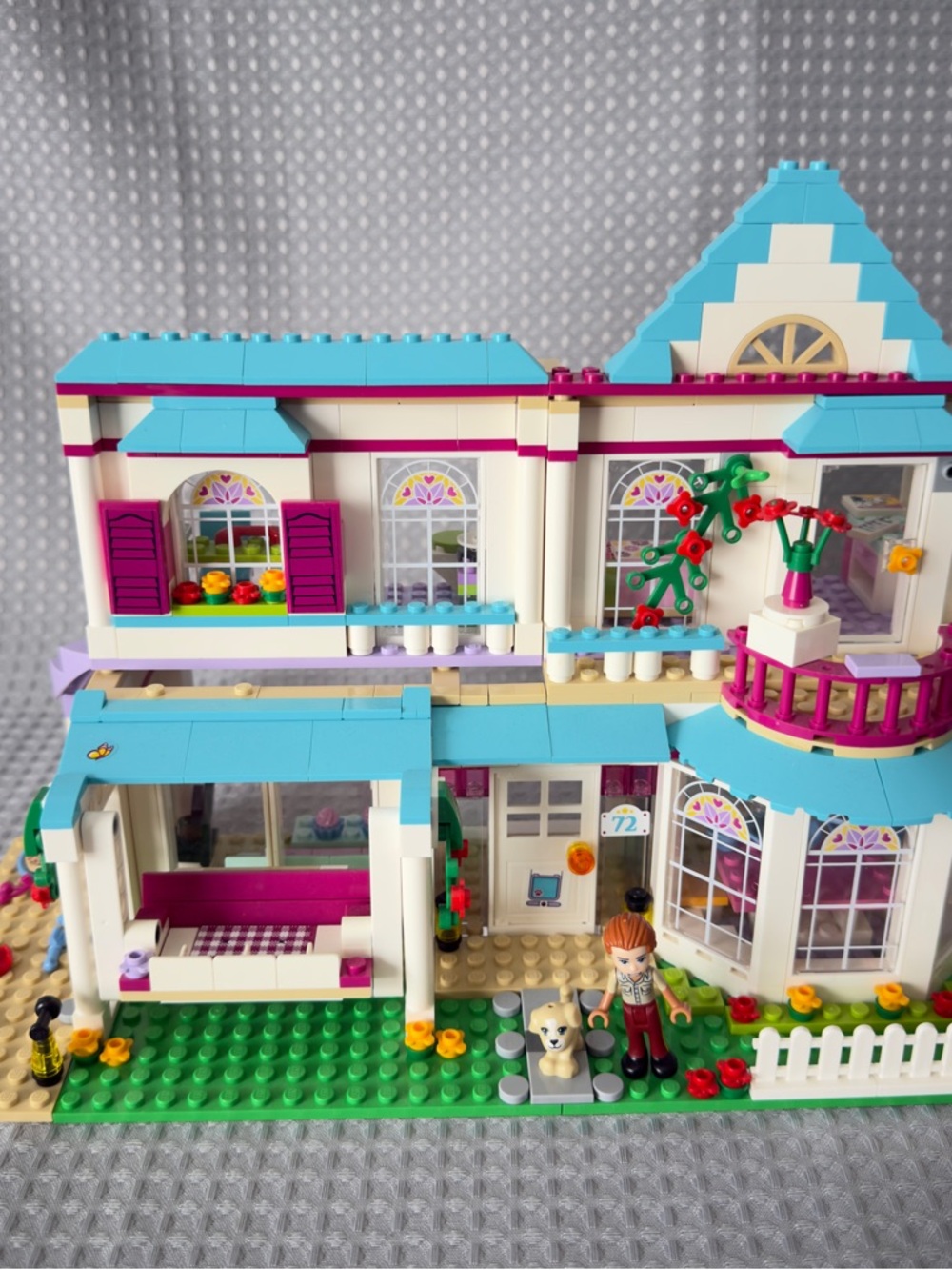LEGO Friends: Stephanie's House (41314) W/ Manual ( Retired) INCOMPLETE AS-IS - Picture 2 of 16